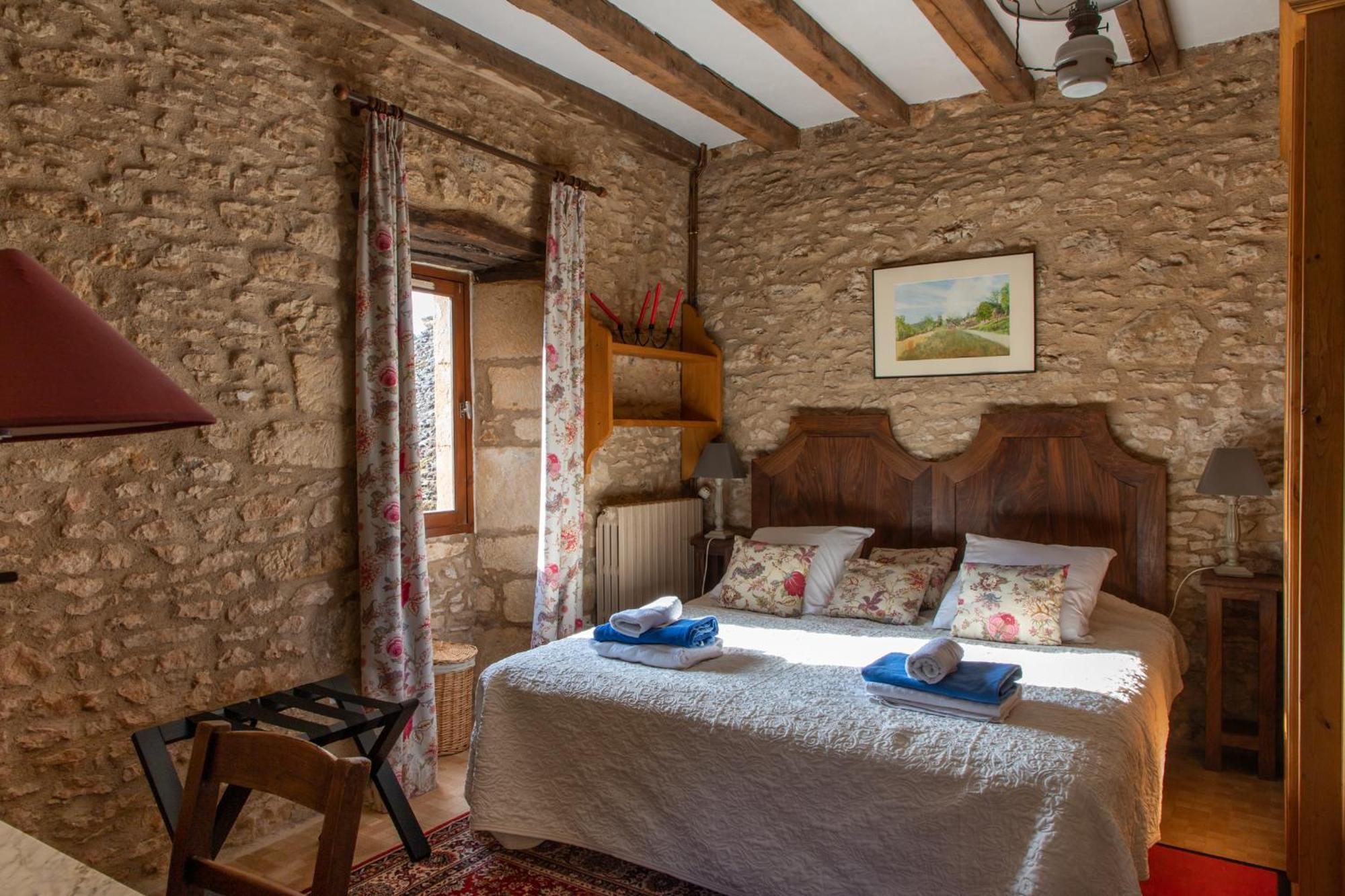 Chambres D'Hotes Avec Piscine La Rossillonie Beynac-et-Cazenac Room photo